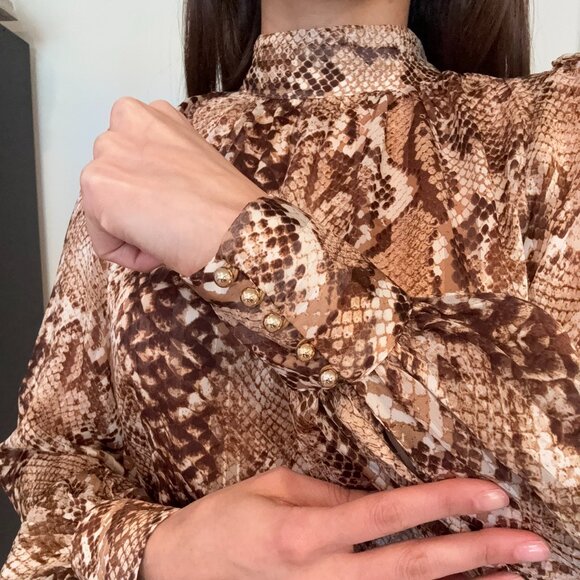 Blusa elegante en estampado animal print - H&M - Picture 1 of 6